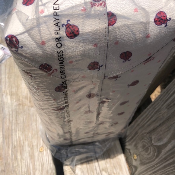 Coach Ladybug City Tote & Coach Wristlet - Picture 4 of 8